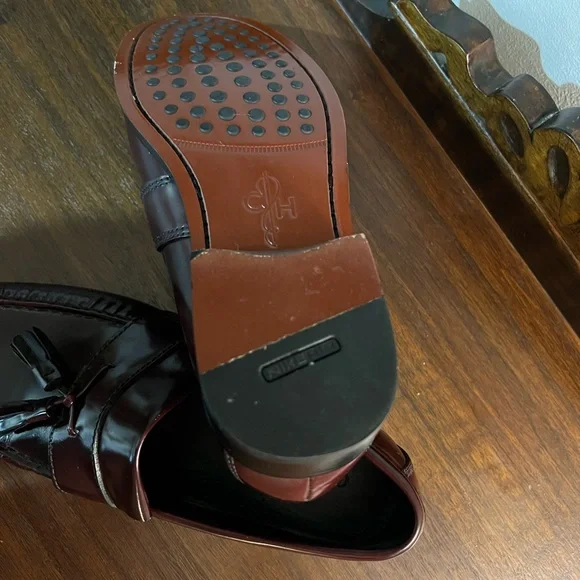 Men’s Cole Haan Dark Red Tassel Loafers - Picture 5 of 6